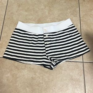 ☆ Brandy Shorts ☆
Fast shipping!!